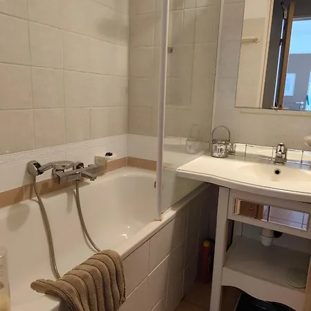 Apartment T2 Tres Lumineux, Bord De Six-Fours-les-Plages