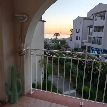 T2 Tres Lumineux, Bord De Six-Fours-les-Plages